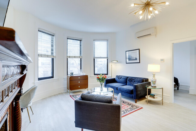 Photo - 1765 R St NW Apartamento Unidad ID468P