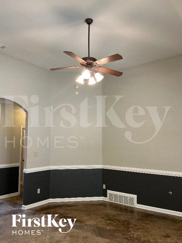 315 Garden Springs Dr