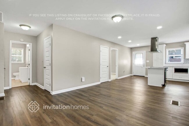 Photo - 2122 Holly Hill Dr