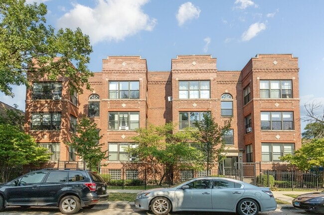 Photo - 4705 N Albany Ave Unit 2