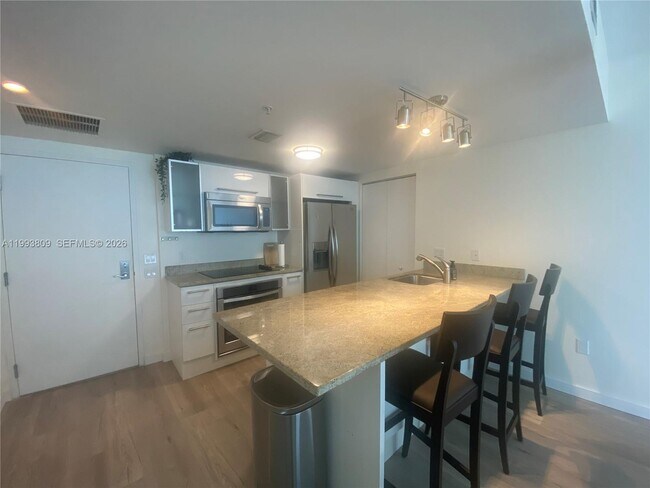 Photo - 185 SW 7th St Unit 2510