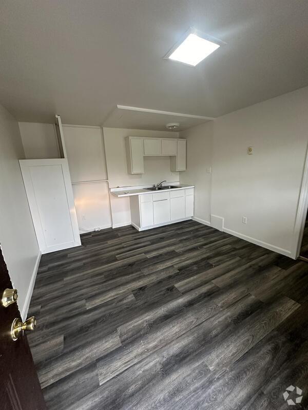 Building Photo - 2223 N Water St Ext Rental
