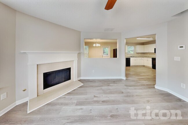 Photo - 1104 St Phillips Ct