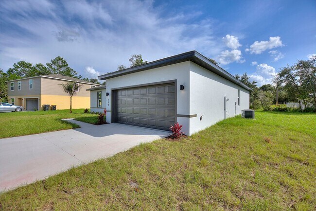 Photo - Deposit-Free! Modern, energy efficient hom...