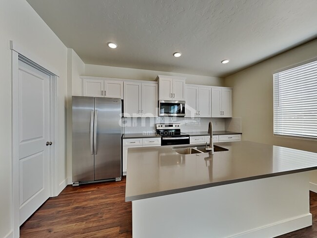 Photo - 965 N Rivermist Pl