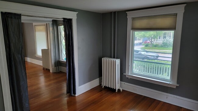 Photo - 93 Brookes Ave