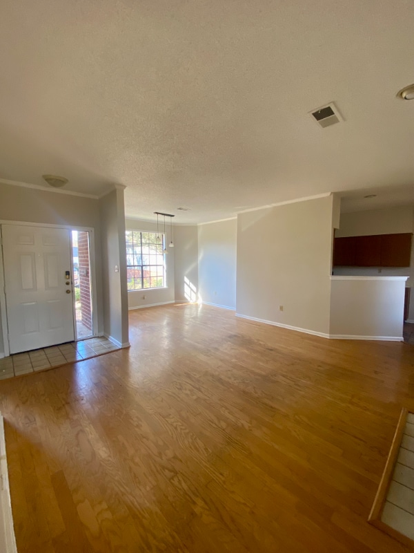 Photo - 1116 Hunter's Lake Dr