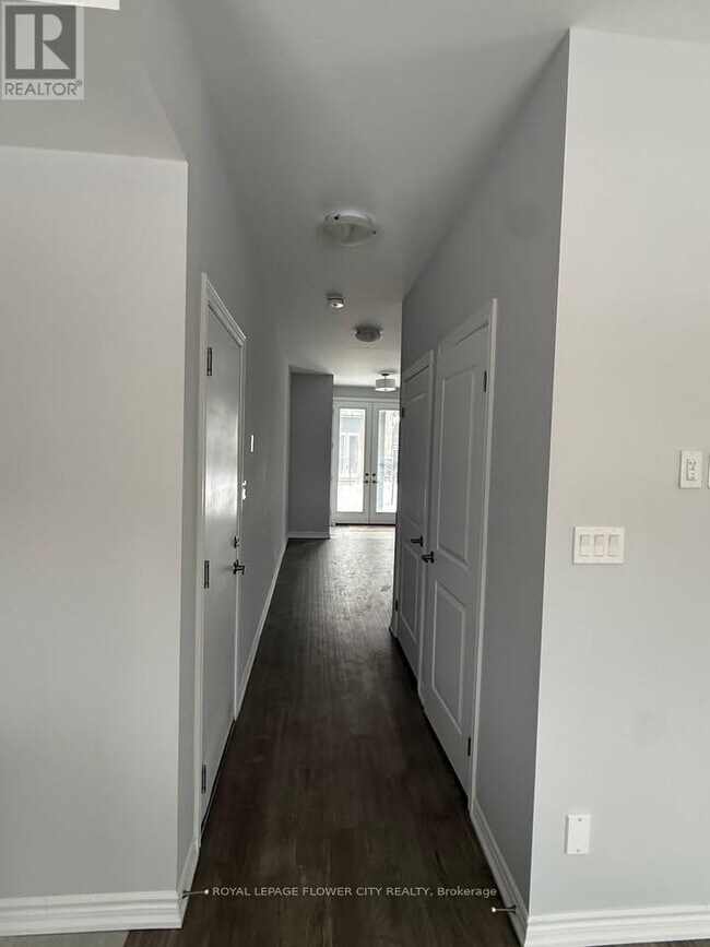 Photo - 5672 Dorchester Rd