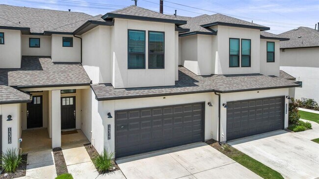 Building Photo - 12317 Maypole Bend