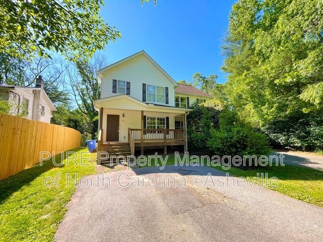 Building Photo - 16 Evergreen Ave Unit A