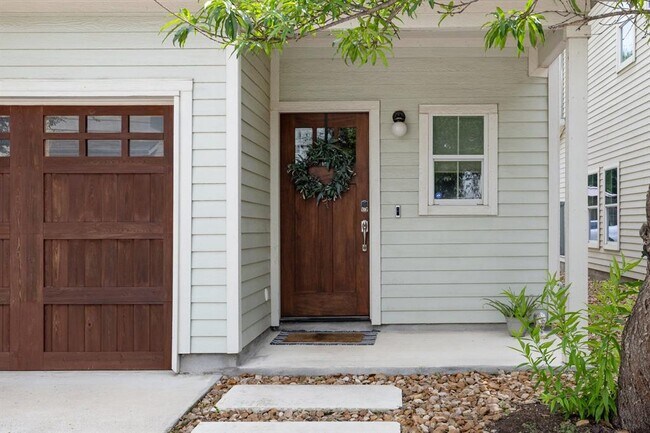 2705 Halcyon Dr Unit 7