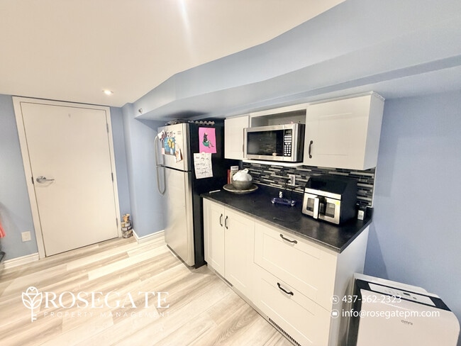 Photo - All-Inclusive, Pet-Friendly 2-Bedroom Apartment with Parking in Waterloo Unit 2