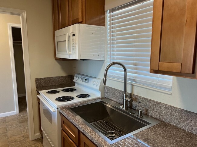 Photo - 36976 Mulberry St Unit I