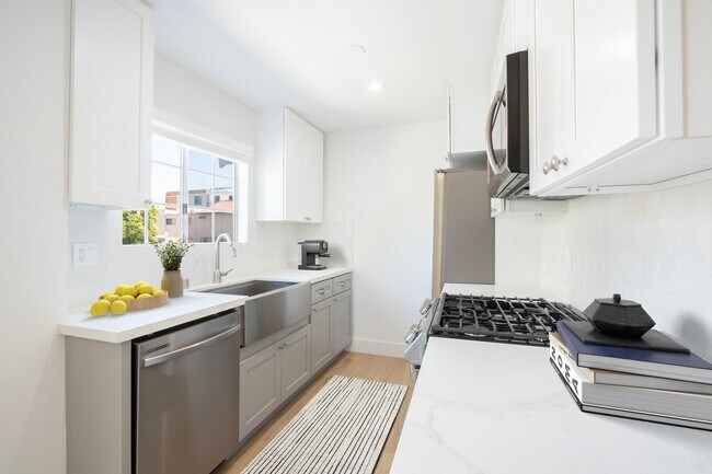 Photo - 11737 Courtleigh Drive