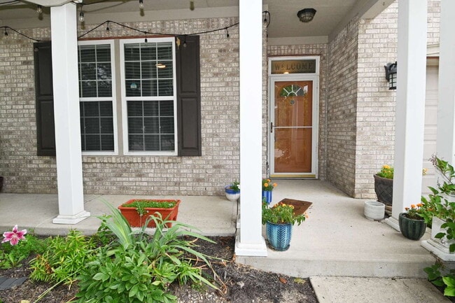 Photo - Spacious 4-Bedroom Haven with 2.5 Baths and Nearly 3,000 Sq Ft of Comfort in Indianapolis!