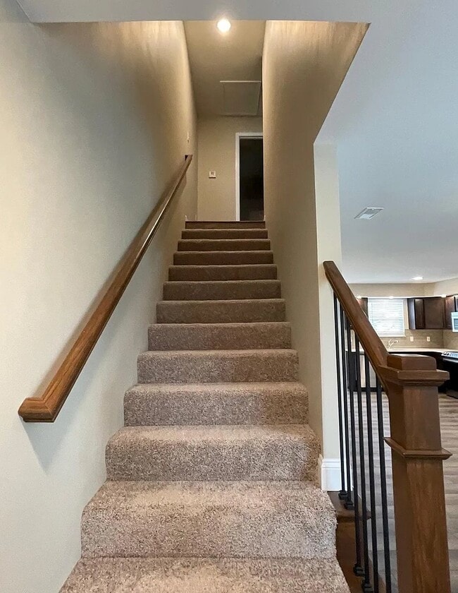 Photo - 225-235 Bradford Ln Unit 235