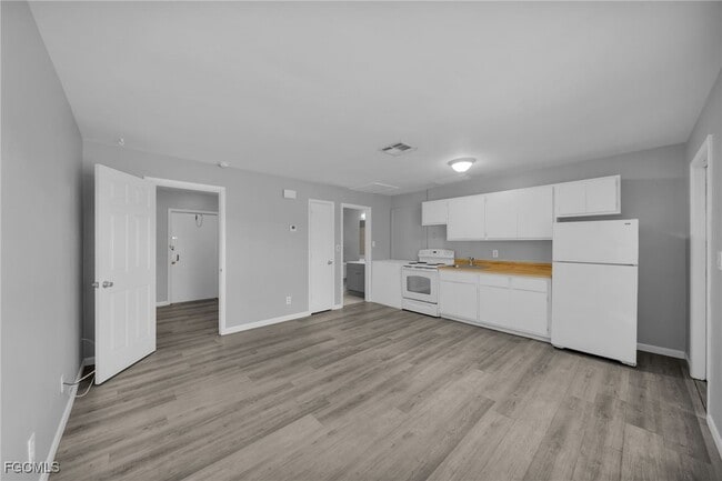 Photo - 15 SE 24th Ave Unidad F