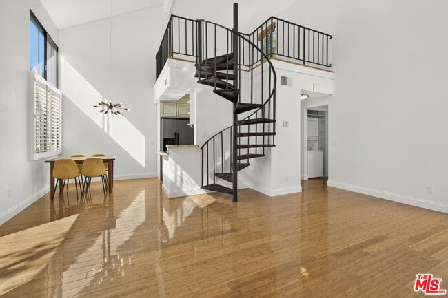 8701 Falmouth Ave Unit 202