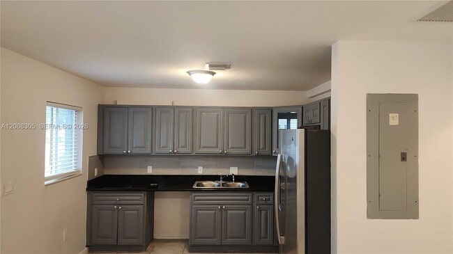 Photo - 14084 NE 2nd Ave Unit 14084