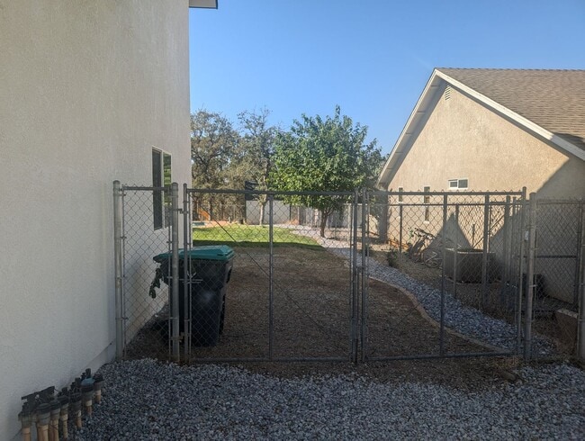 19573 Valley Ford Dr