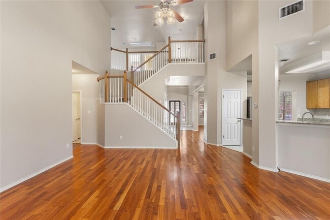 escalera - 1616 Chasewood Dr