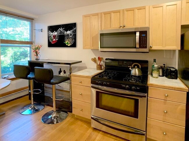 Photo - 148 Berkshire St Unidad 4