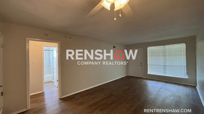 Photo - 2940 Ruskin Rd