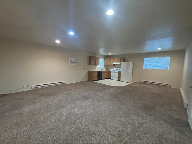 Photo - 950 Sparks St N