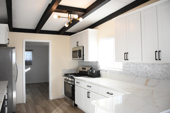 Photo - 61576 Aberdeen Dr