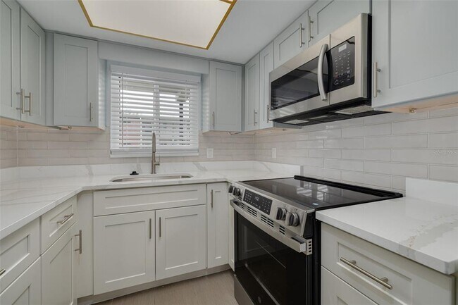 Photo - 4580 Overlook Dr NE Unit 187