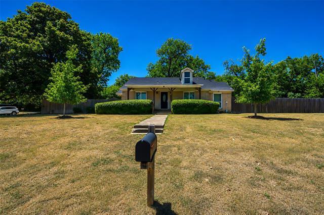 Building Photo - 1701 Brook Hollow Dr