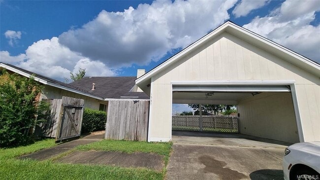 Photo - 1537 Westminster Dr