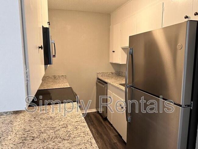 Photo - 403 Main St Unit Apt 7