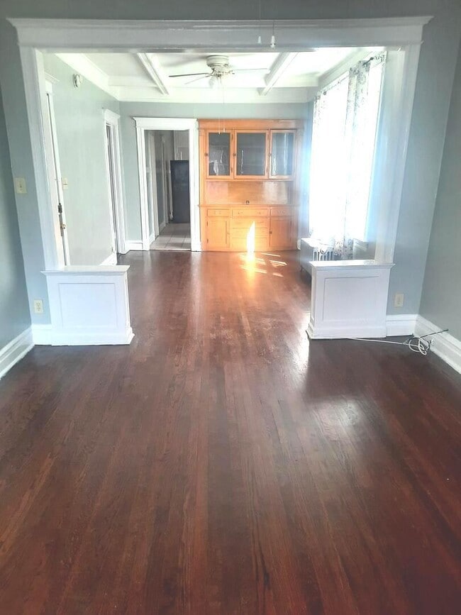 Photo - 6221 S Laflin St Unit 2