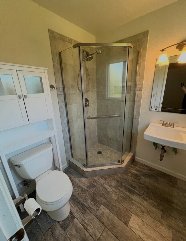 Photo - 1017 Rose Ave