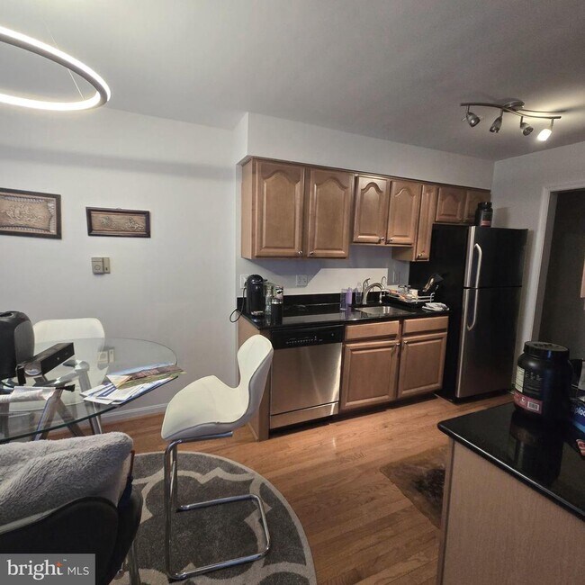 Photo - 3336 Spring Ln Unidad A-26