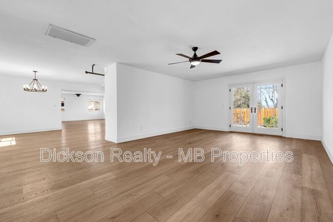 Photo - 7245 Pembroke Dr