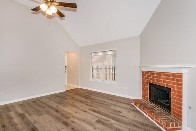 Photo - 330 Avery Jordan Cove