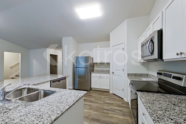 Photo - 1245 Amberlight Circle