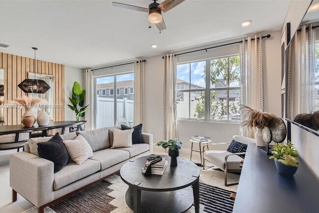 Photo - 135 SW 171st Ln