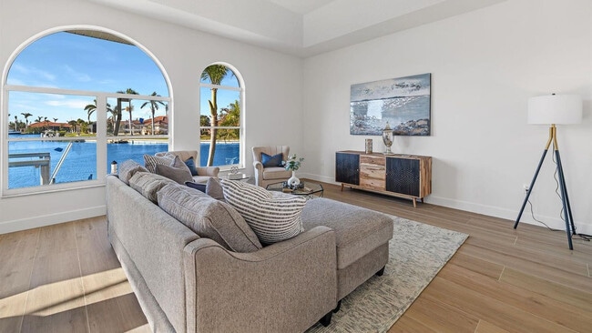 Building Photo - 5601 Almar Dr Rental