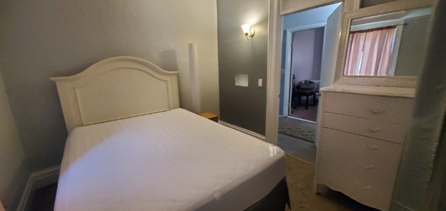 Photo - 65 Center St