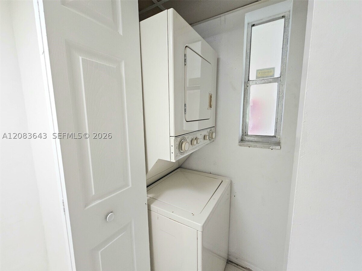 Photo - 8001 Fairview Dr Unit 206