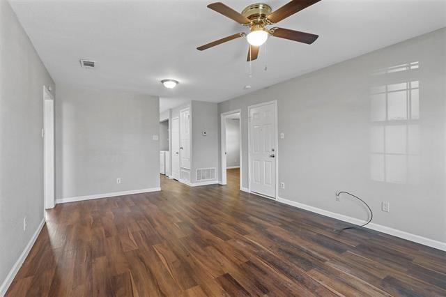 Photo - 1716 Manor Garden Mnr