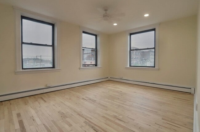 Photo - 327 8th St Unit 7