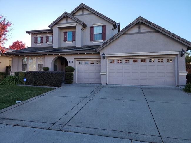 Building Photo - 1385 Oak Valley Dr Rental