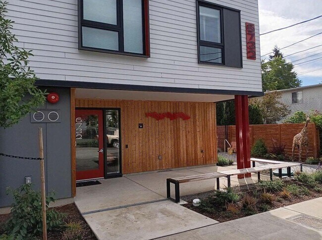 Photo - 6732 40th Ave S Unidad 101