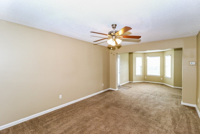 Photo - 4551 Blue River Dr