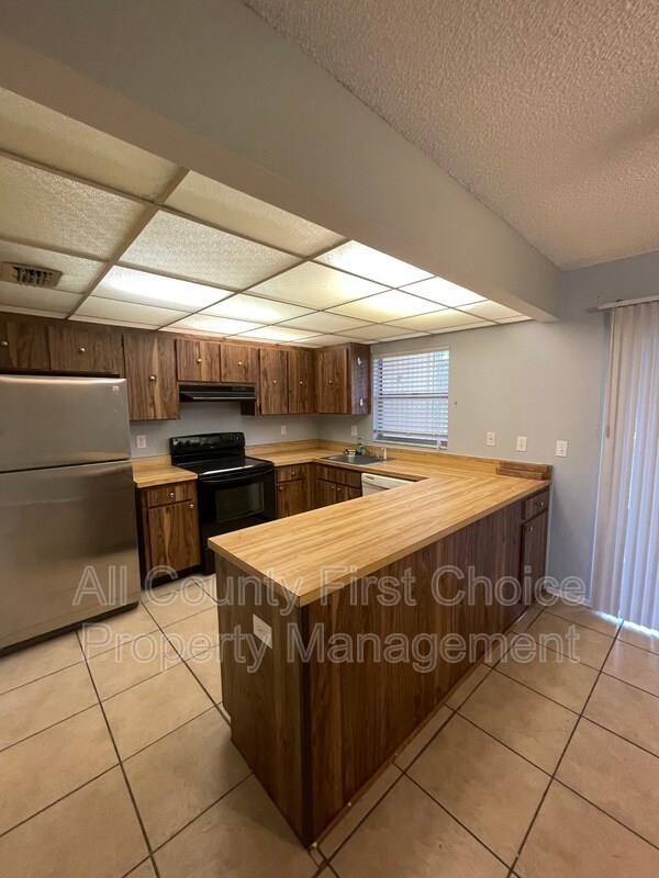Photo - 9949 87th St N