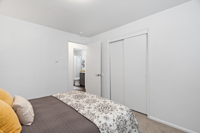 Photo - Highland Palms